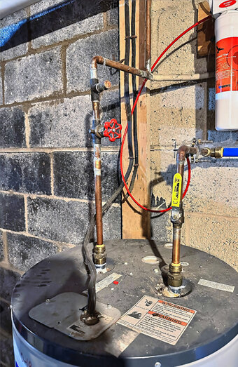 https://gnangarahotwater.com.au/uploads/2025/06/gas-hot-water-system-52140.jpg