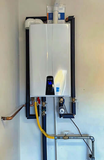 https://gnangarahotwater.com.au/uploads/2025/06/instant-hot-water-systems-63860.jpg
